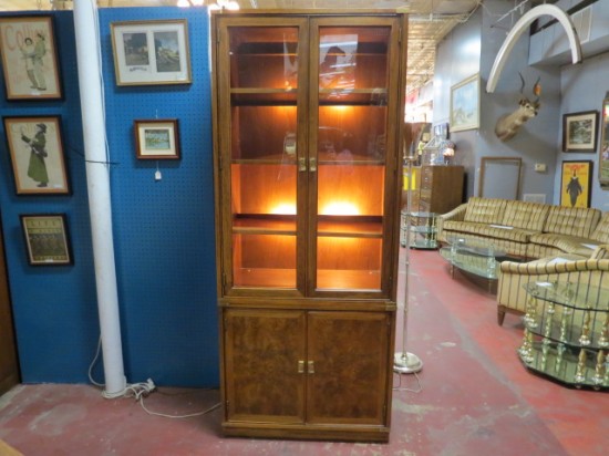 Vintage mid-century modern Henredon lighted cabinet / bookcase – $495 Vintage mid-century modern Henredon lighted cabinet / bookcase – $495