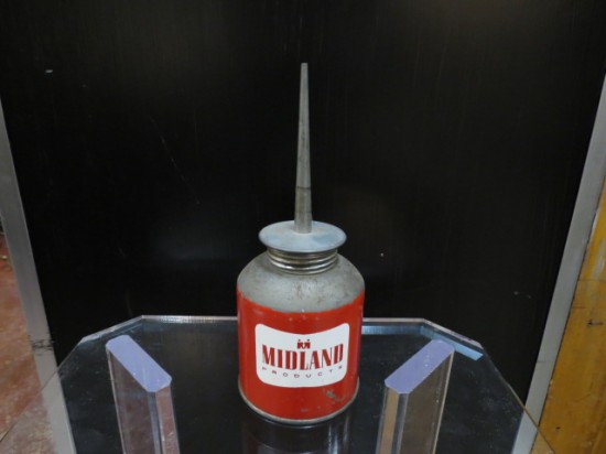 Vintage Midland Metal Oil Can With Pointed Spout Petroleum Collectible – $45
